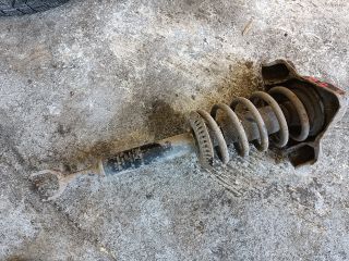 bontott AUDI A4 B5 Bal első Gólyaláb (Lengécsillapító, Rugó)