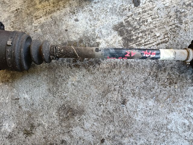 bontott AUDI A4 B5 Bal Féltengely