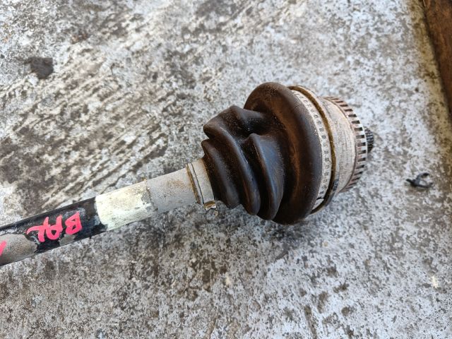 bontott AUDI A4 B5 Bal Féltengely