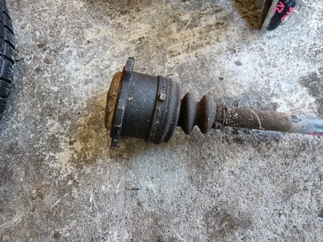 bontott AUDI A4 B5 Bal Féltengely