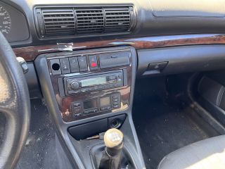 bontott AUDI A4 B5 Bal hátsó Lengéscsillapító