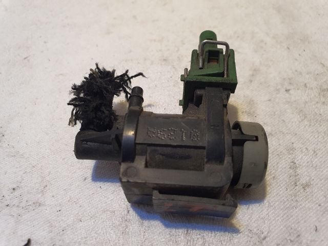 bontott AUDI A4 B5 EGR / AGR Vákum Szelep