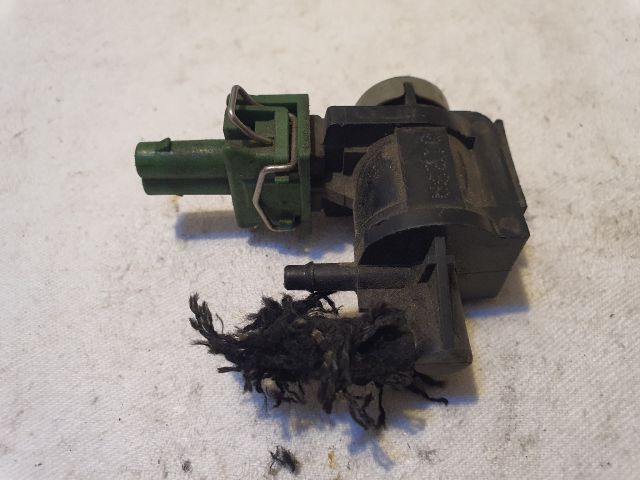 bontott AUDI A4 B5 EGR / AGR Vákum Szelep