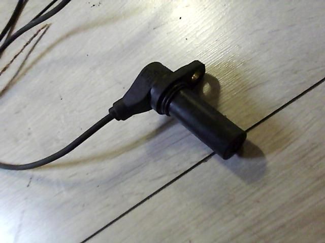 bontott AUDI A4 B5 Főtengely Fordulatszám Jeladó