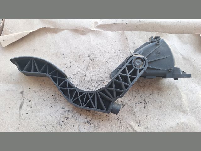 bontott AUDI A4 B5 Gázpedál (Elektromos)