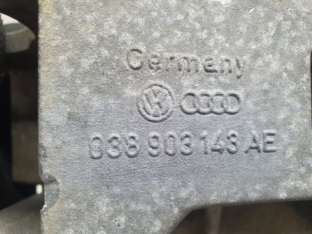 bontott AUDI A4 B5 Generátor Tartó Bak