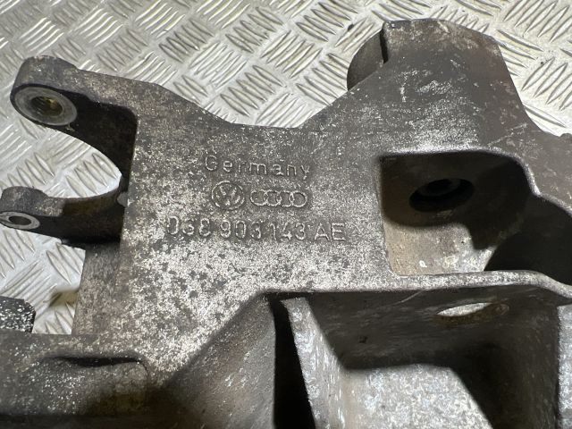 bontott AUDI A4 B5 Generátor Tartó Bak
