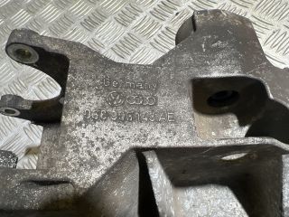 bontott AUDI A4 B5 Generátor Tartó Bak