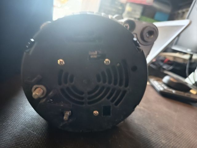 bontott AUDI A4 B5 Generátor