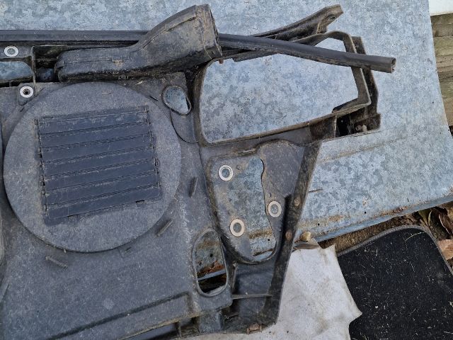 bontott AUDI A4 B5 Homlokfal (Üres lemez)