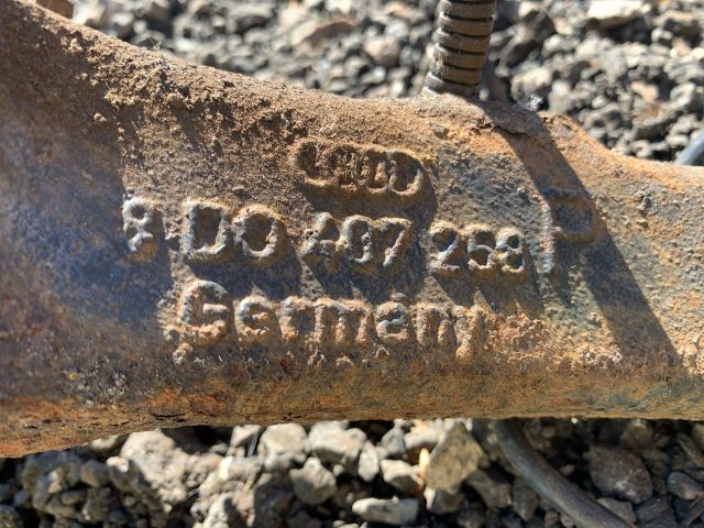 bontott AUDI A4 B5 Jobb első Csonkállvány Kerékaggyal