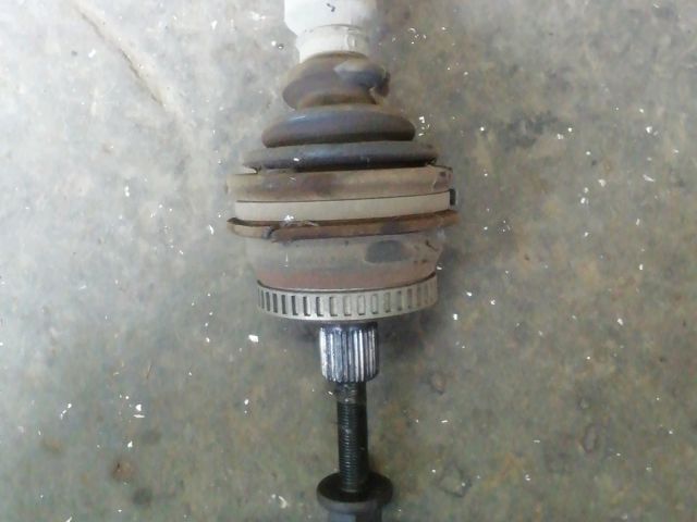 bontott AUDI A4 B5 Jobb Féltengely