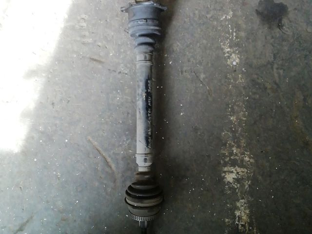 bontott AUDI A4 B5 Jobb Féltengely
