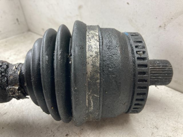 bontott AUDI A4 B5 Jobb Féltengely