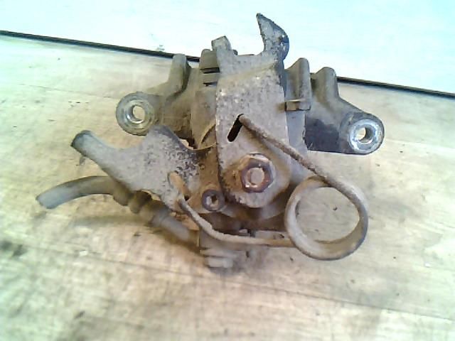 bontott AUDI A4 B5 Jobb hátsó Féknyereg Munkahengerrel