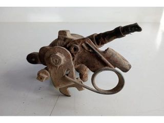 bontott AUDI A4 B5 Jobb hátsó Féknyereg Munkahengerrel