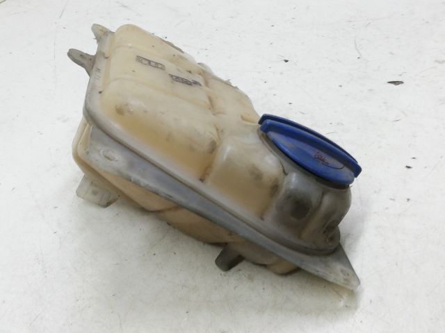 bontott AUDI A4 B5 Kiegyenlítő Tartály