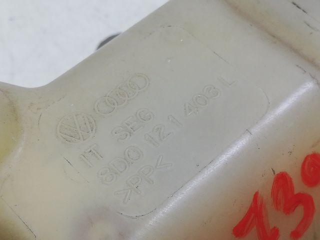 bontott AUDI A4 B5 Kiegyenlítő Tartály