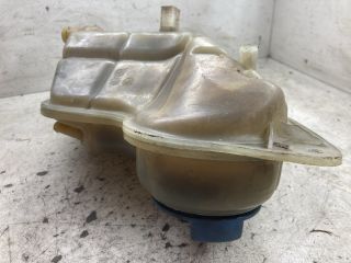 bontott AUDI A4 B5 Kiegyenlítő Tartály