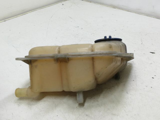 bontott AUDI A4 B5 Kiegyenlítő Tartály