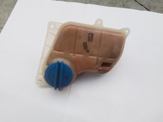 bontott AUDI A4 B5 Kiegyenlítő Tartály