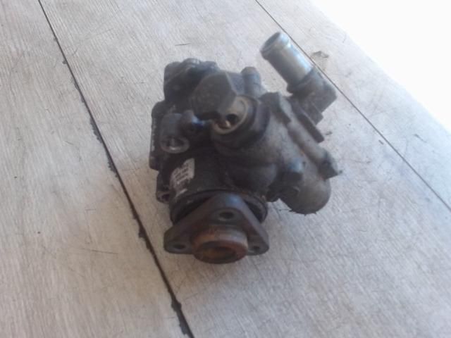 bontott AUDI A4 B5 Kormányszervó Motor (Hidraulikus)