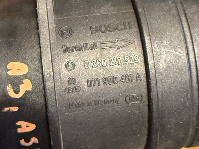 bontott AUDI A4 B5 Légtömegmérő