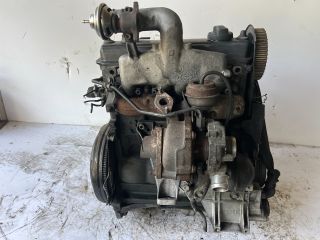 bontott AUDI A4 B5 Motor (Fűzött blokk hengerfejjel)