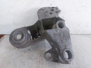 bontott AUDI A4 B5 Motor Tartó Bak (Fém)