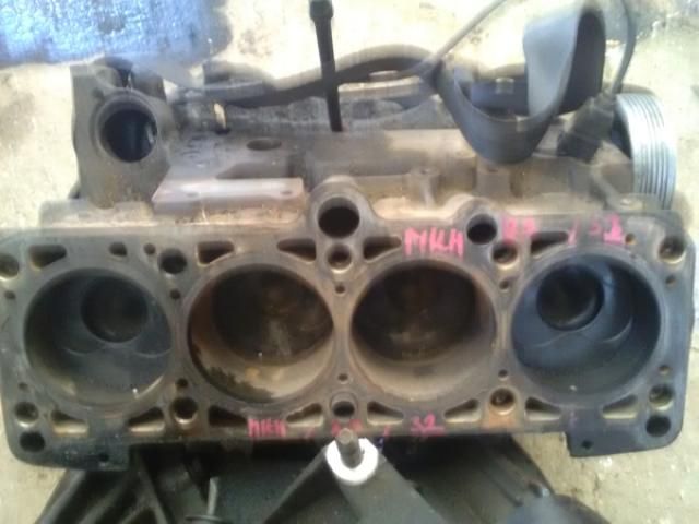 bontott AUDI A4 B5 Motorblokk (Fűzött)