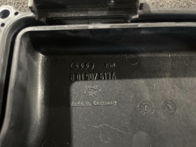 bontott AUDI A4 B5 Motorvezérlő Doboz (Műanyag)