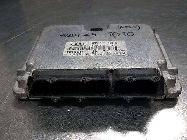 bontott AUDI A4 B5 Motorvezérlő