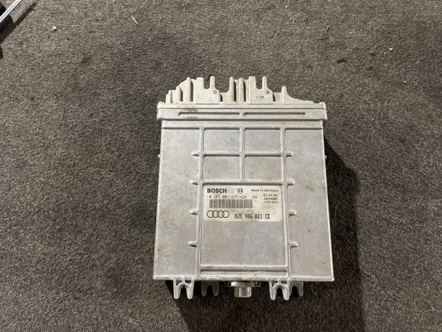 bontott AUDI A4 B5 Motorvezérlő