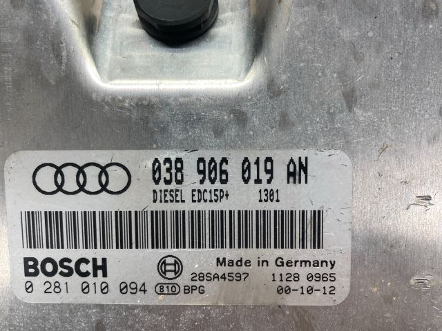 bontott AUDI A4 B5 Motorvezérlő