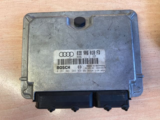 bontott AUDI A4 B5 Motorvezérlő