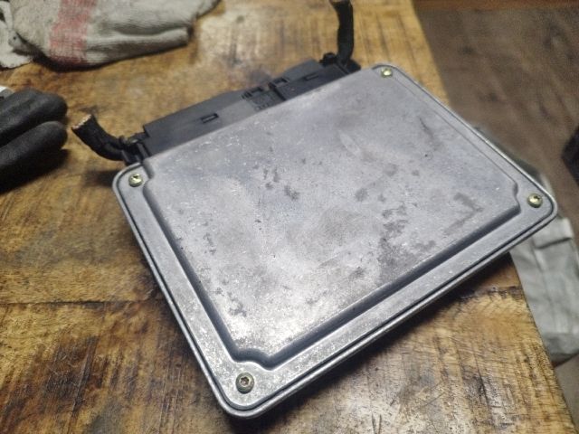 bontott AUDI A4 B5 Motorvezérlő