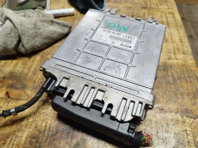 bontott AUDI A4 B5 Motorvezérlő