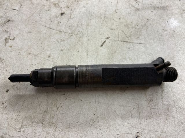 bontott AUDI A4 B5 Porlasztó (1 db)