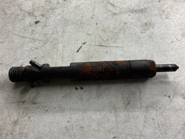 bontott AUDI A4 B5 Porlasztó (1 db)