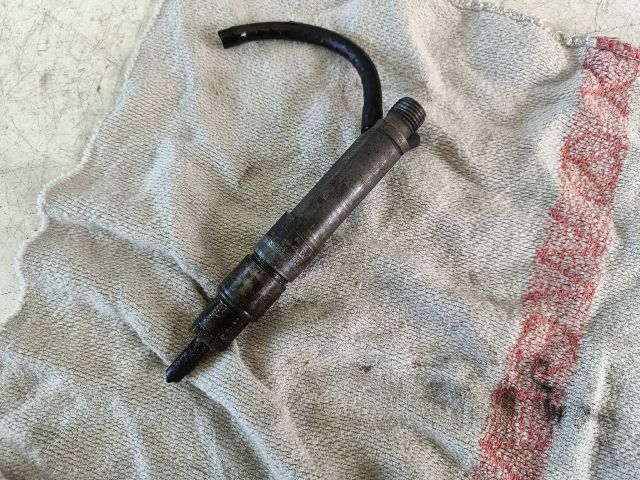 bontott AUDI A4 B5 Porlasztó (1 db)