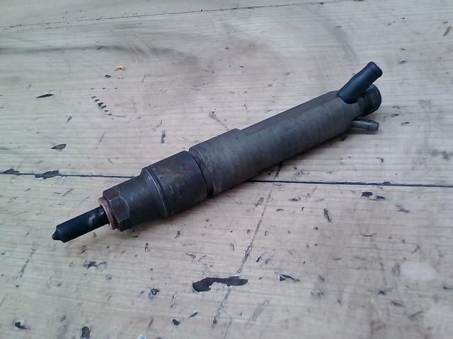 bontott AUDI A4 B5 Porlasztó (1 db)