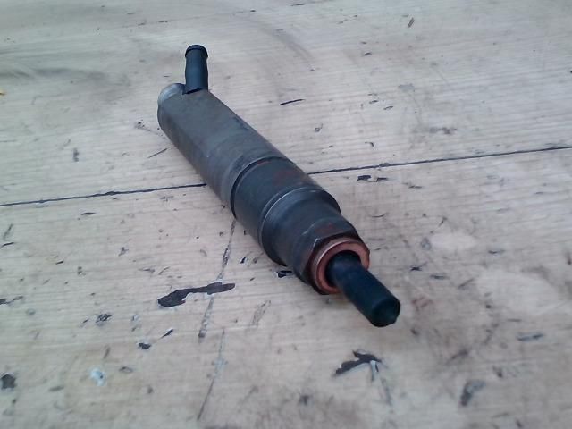 bontott AUDI A4 B5 Porlasztó (1 db)