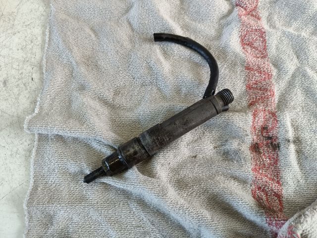 bontott AUDI A4 B5 Porlasztó (1 db)