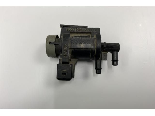 bontott AUDI A4 B5 Lefújószelep