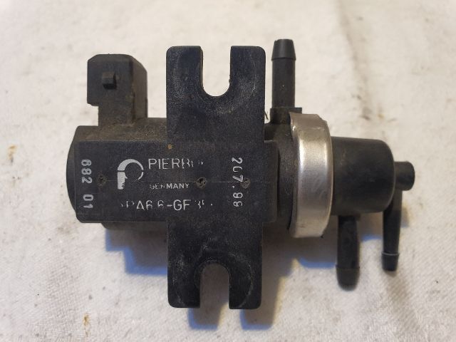 bontott AUDI A4 B5 Turbó Vákum Szelep