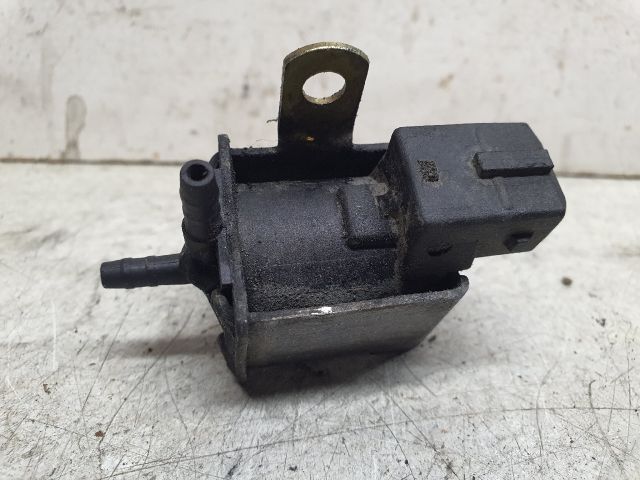 bontott AUDI A4 B5 Turbó Vákum Szelep