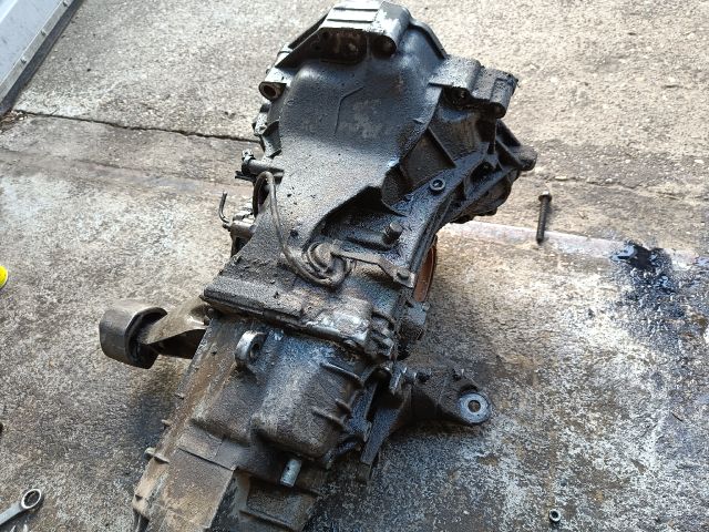 bontott AUDI A4 B5 Váltó (Mechanikus)