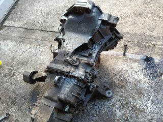 bontott AUDI A4 B5 Váltó (Mechanikus)