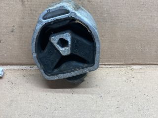 bontott AUDI A4 B5 Váltó Tartó Bak (Pozíciófüggetlen)