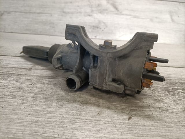 bontott AUDI A4 B5 Gyújtáskapcsoló